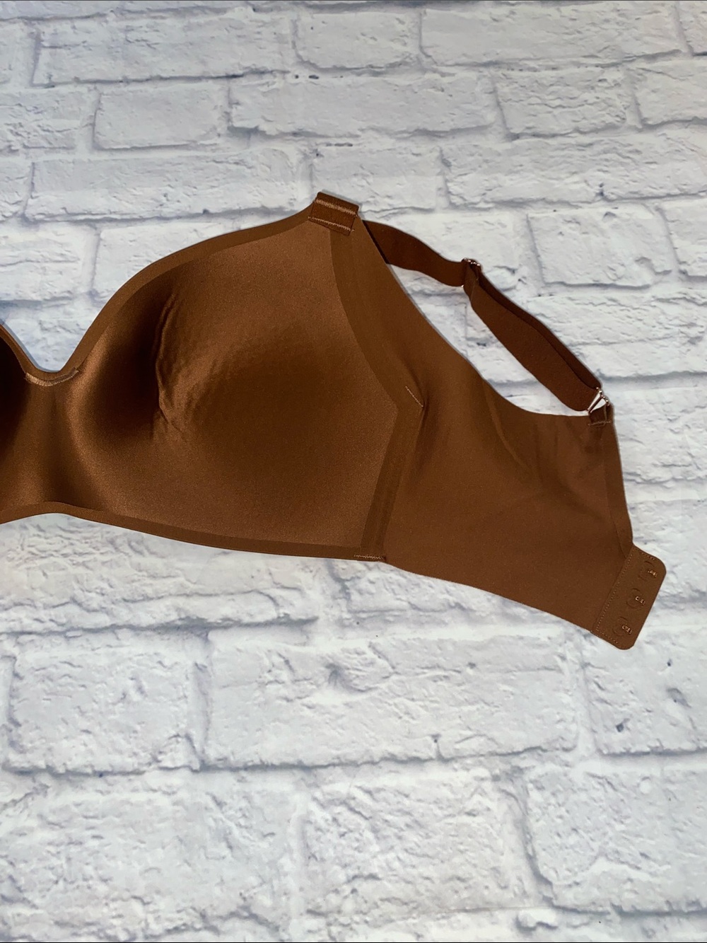 Le Mystere Smooth Molded T-Shirt Bra in Brown Size 34E - Picture 6 of 11